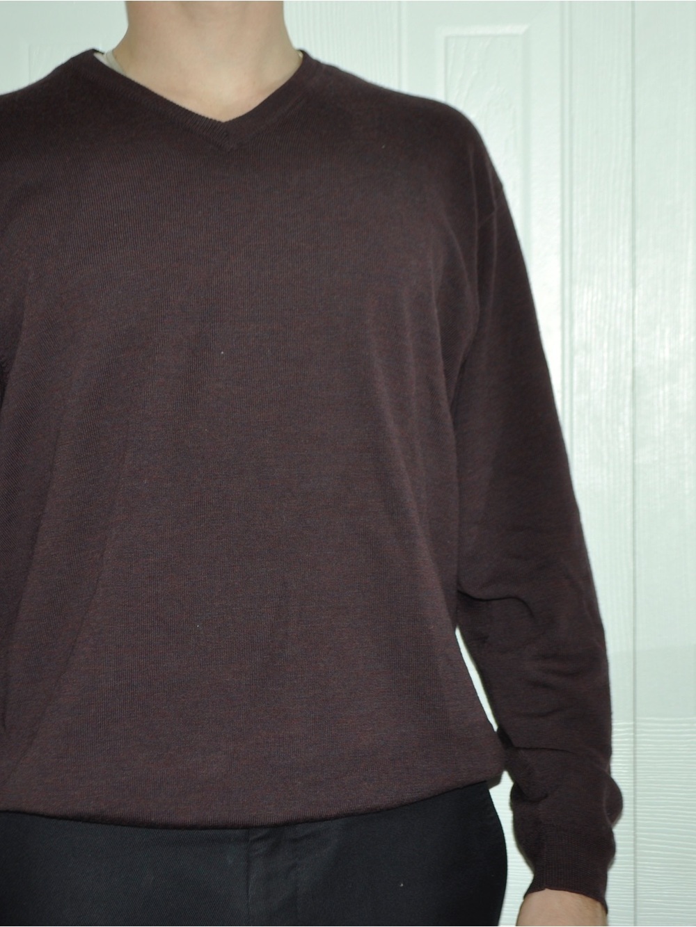 Men's V-Neck Sweater in Dark Brown - Lightweight Knit